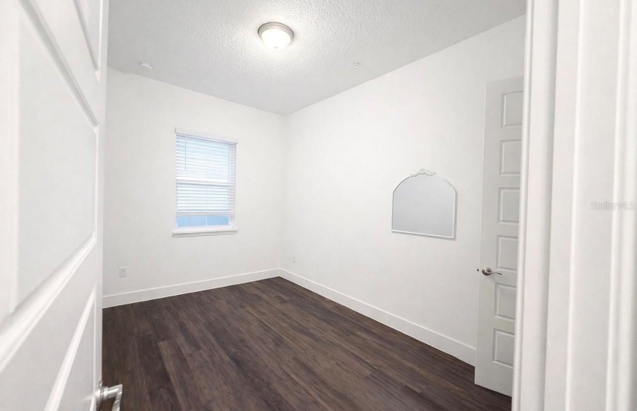 13049B Michael Callin Aly - Photo 5 of 17