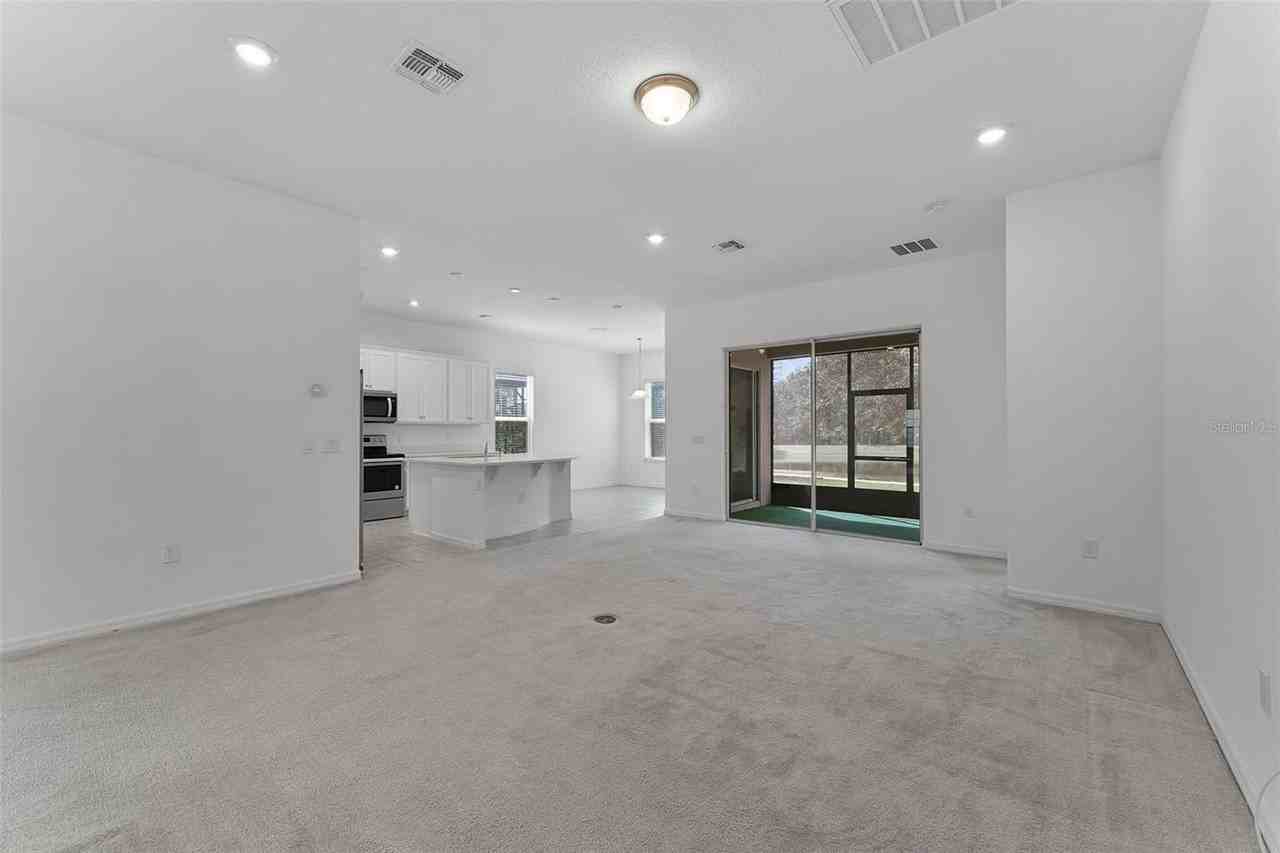 12676 Salomon Cove Dr - Photo 7 of 34