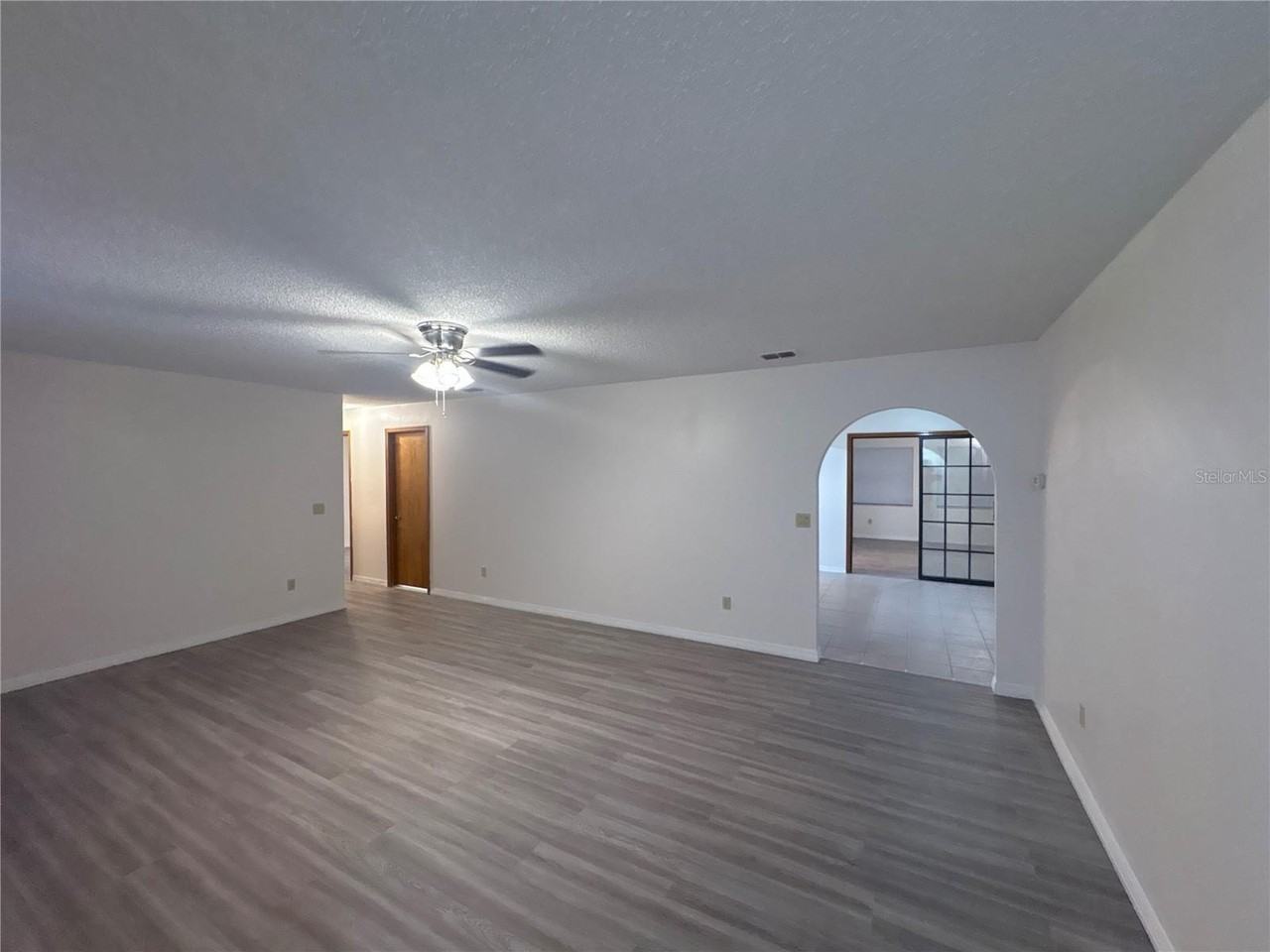 2870 Sw 143rd Place Rd - Photo 4 of 24