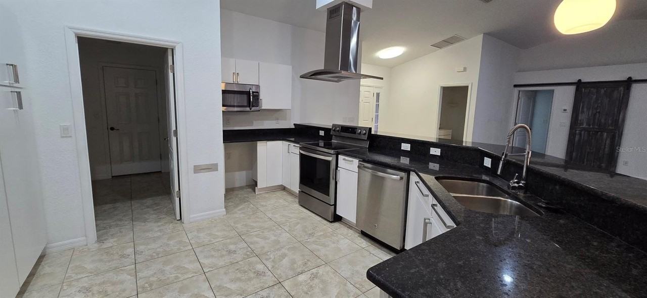 5906 Sw 172nd Loop - Photo 6 of 27