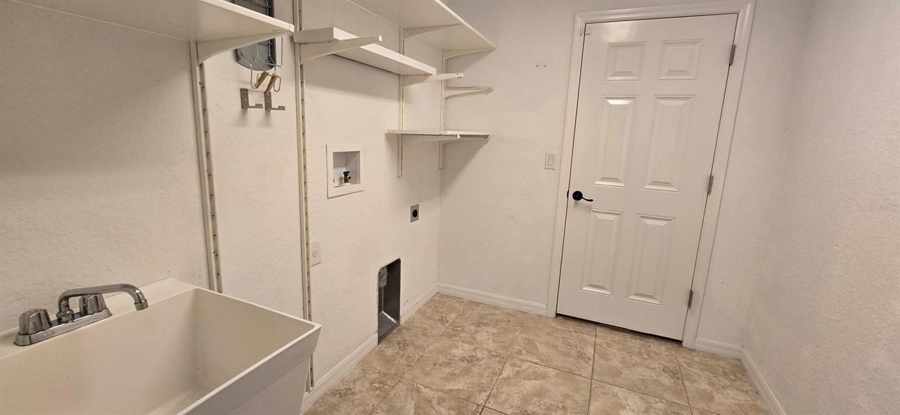 5906 Sw 172nd Loop - Photo 7 of 27