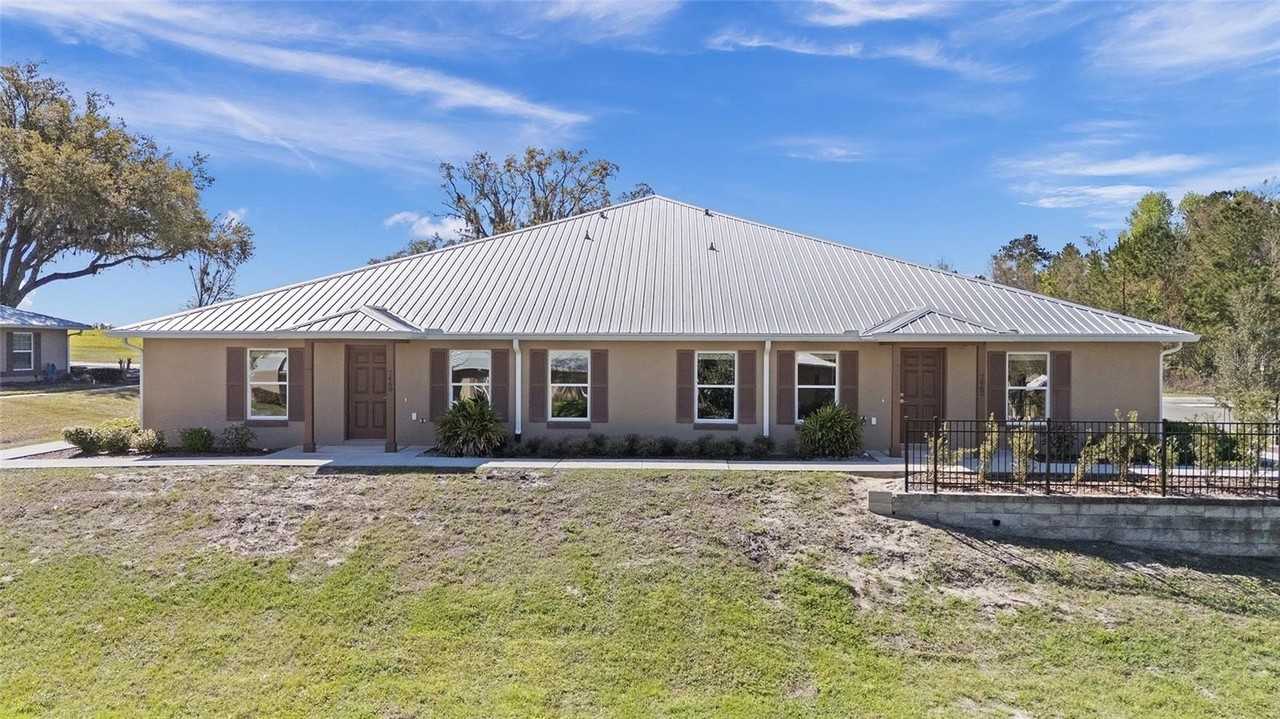 4415 Nw 74th Ter - Photo 2 of 50