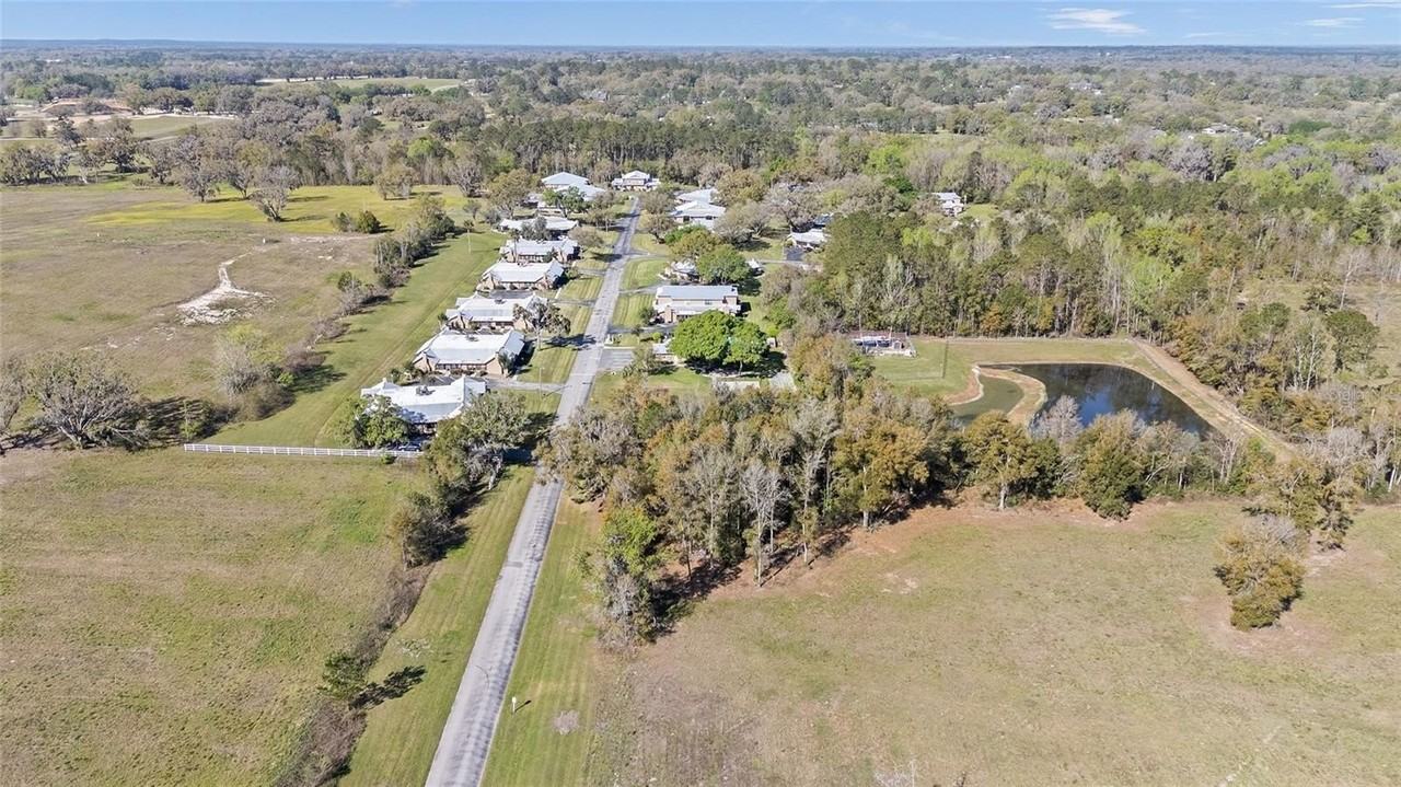 4415 Nw 74th Ter - Photo 5 of 50