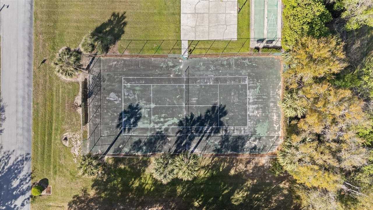 4415 Nw 74th Ter - Photo 7 of 50