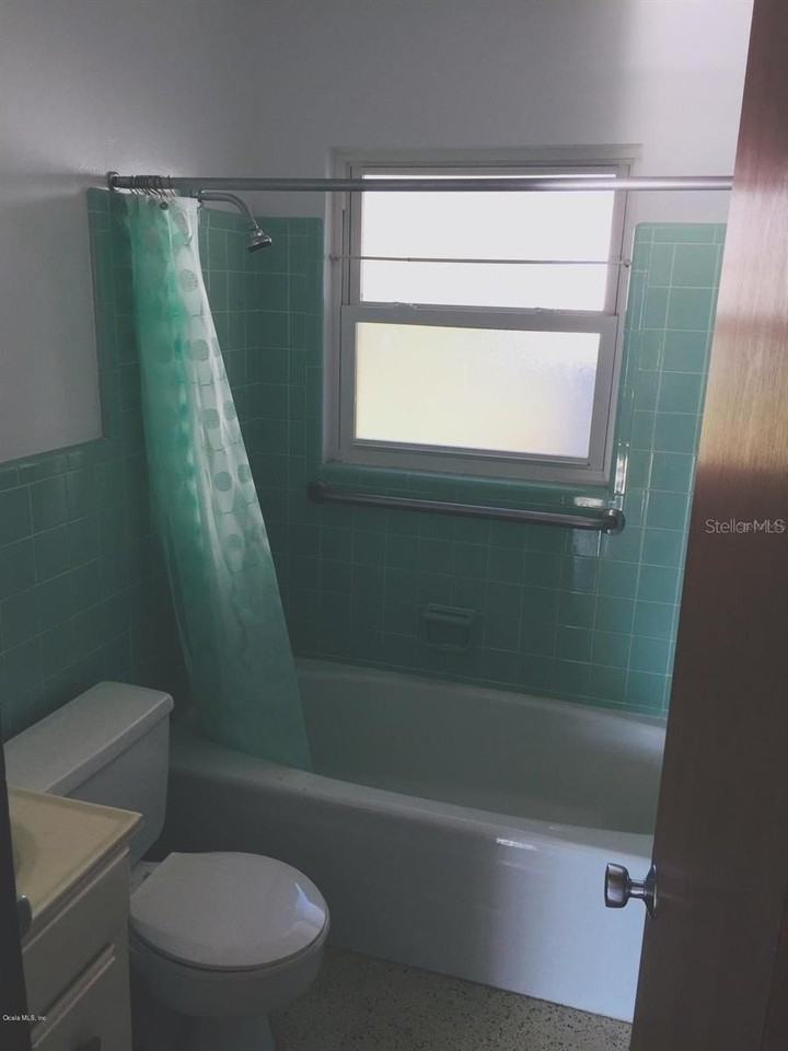 691 Se 19th St - Photo 7 of 10