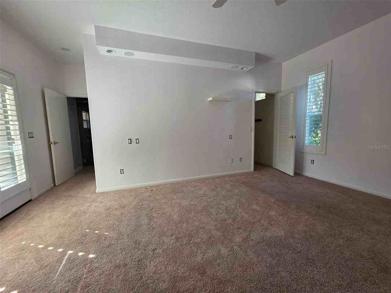 1111 Eastern Way - Photo 5 of 8