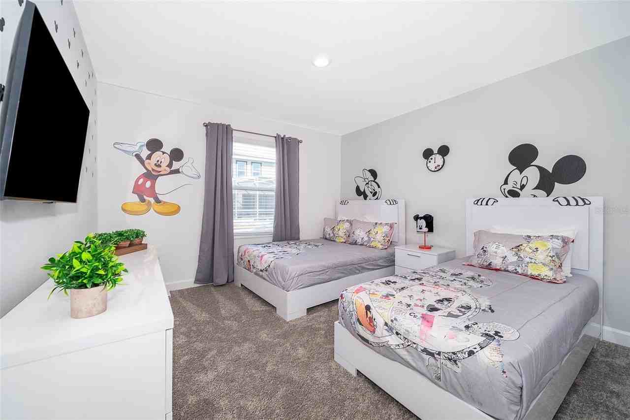 1164 KINGSBARN STREET - Photo 7 of 35