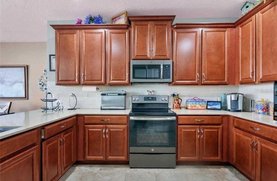 12426 Turtle Grass Dr - Photo 3 of 21