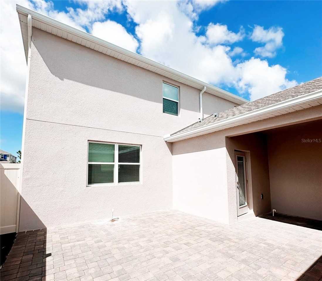 1665 Cross Prairie Pkwy - Photo 3 of 18