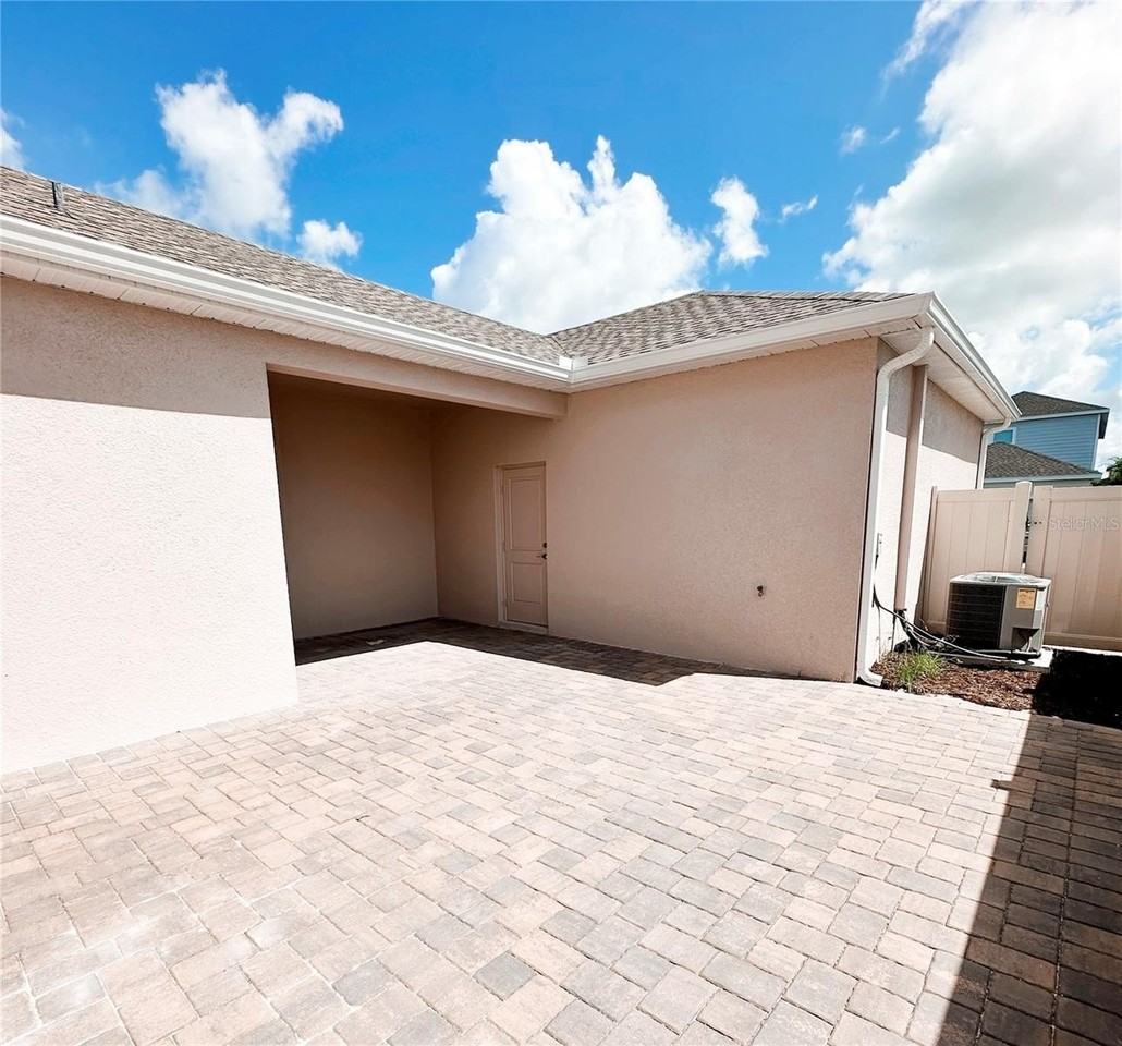 1665 Cross Prairie Pkwy - Photo 5 of 18