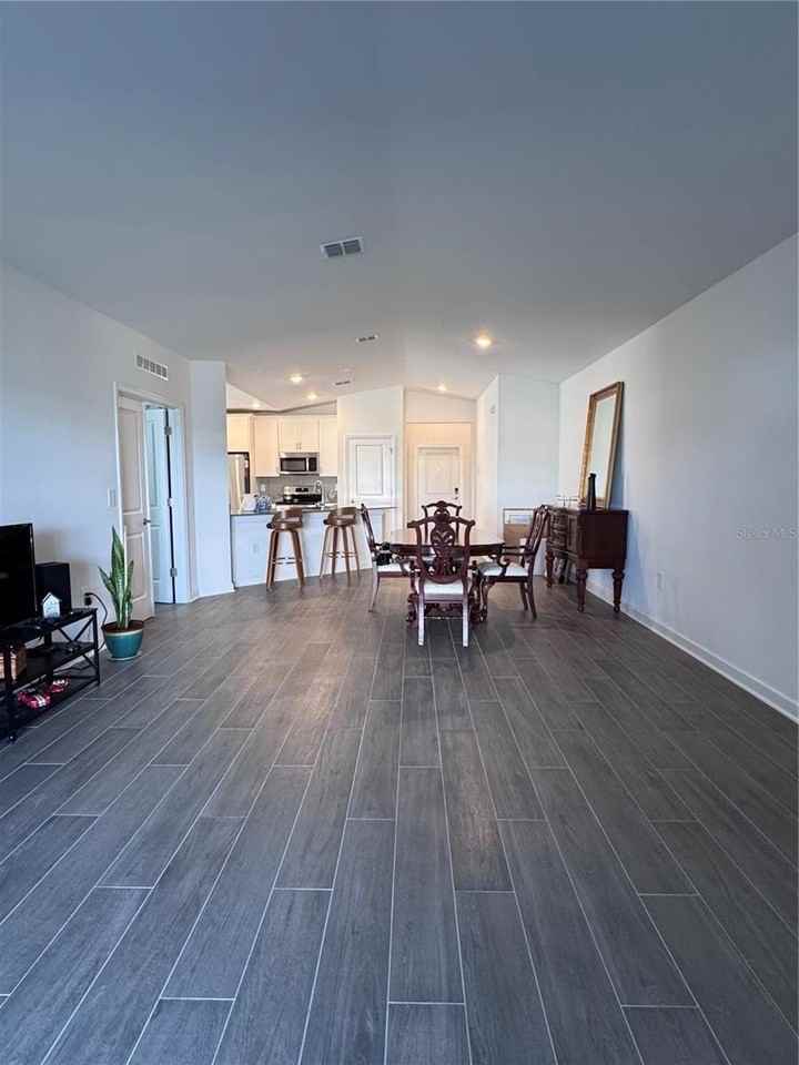 5653 Wood Bridge Pl - Photo 6 of 23