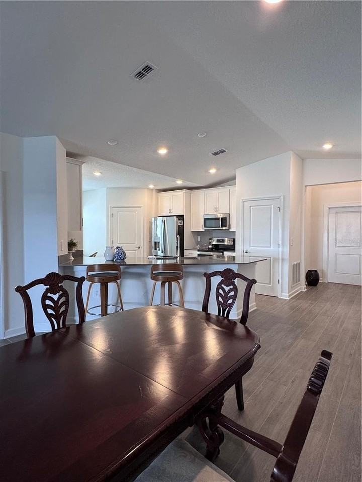 5653 Wood Bridge Pl - Photo 7 of 23