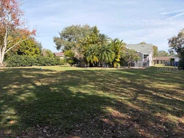 1183 Creek Woods Cir - Photo 4 of 12