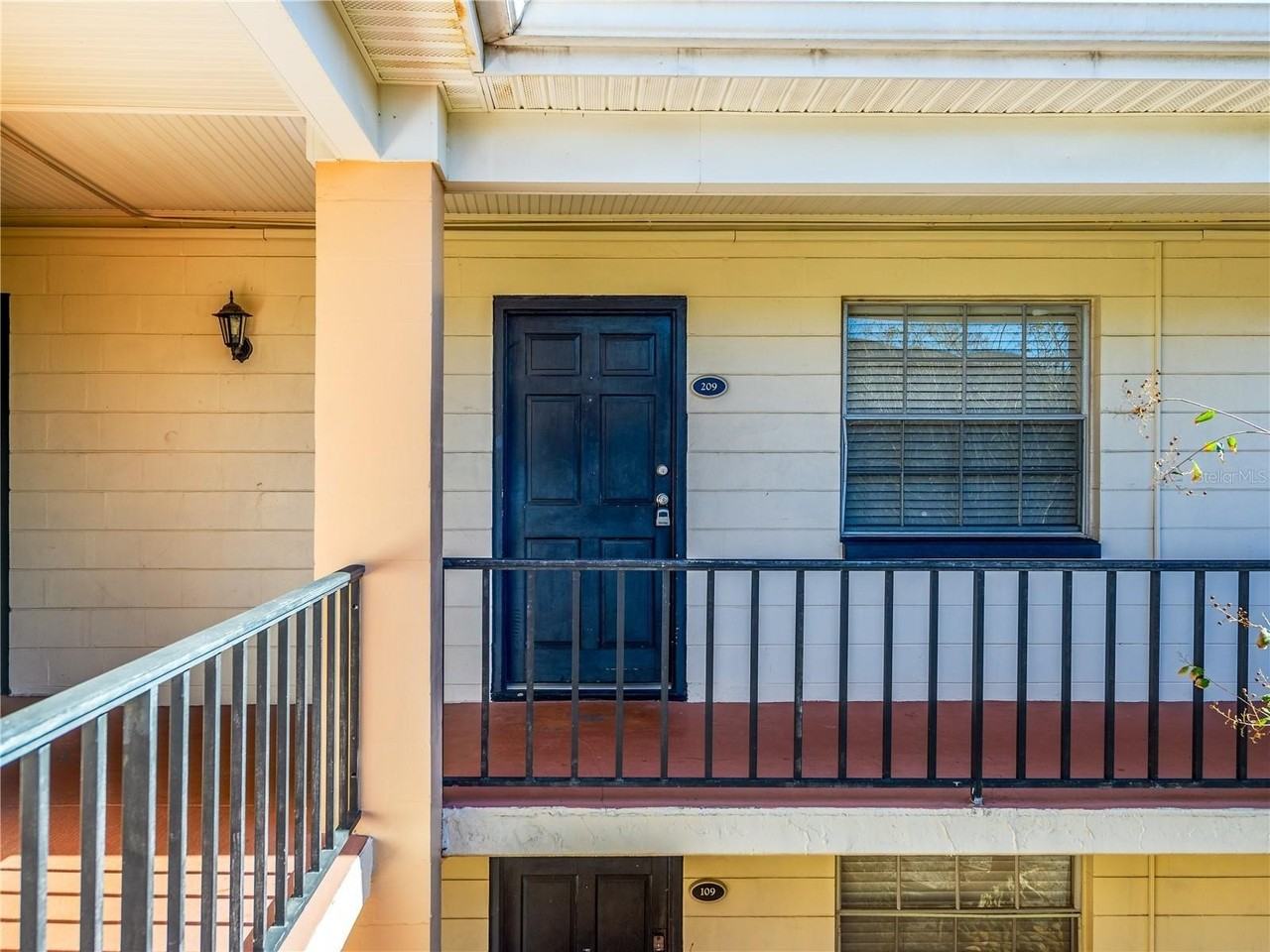 120 S Church Ave #209 - Photo 2 of 13