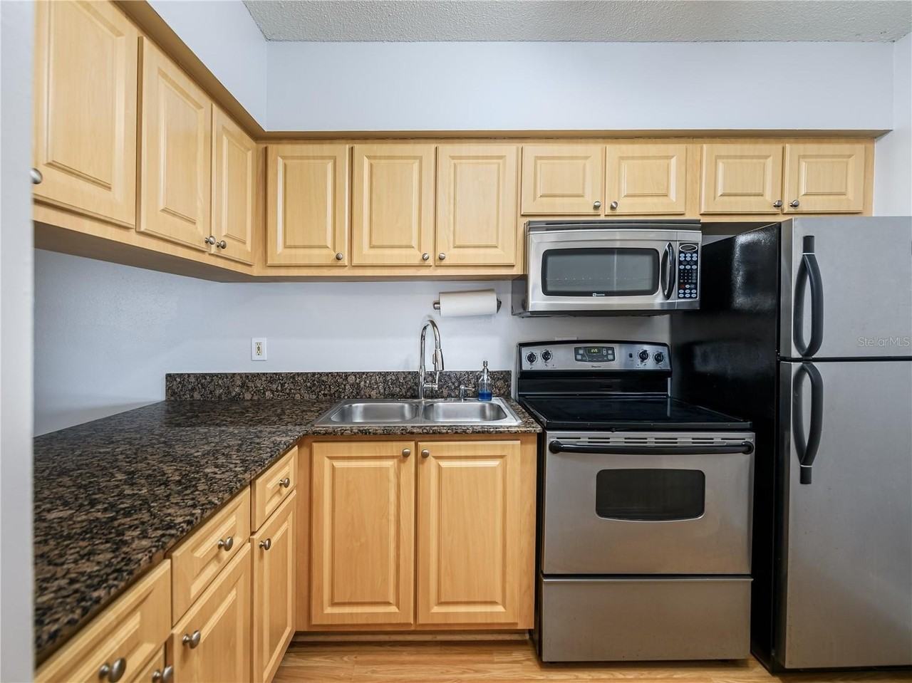 120 S Church Ave #209 - Photo 5 of 13