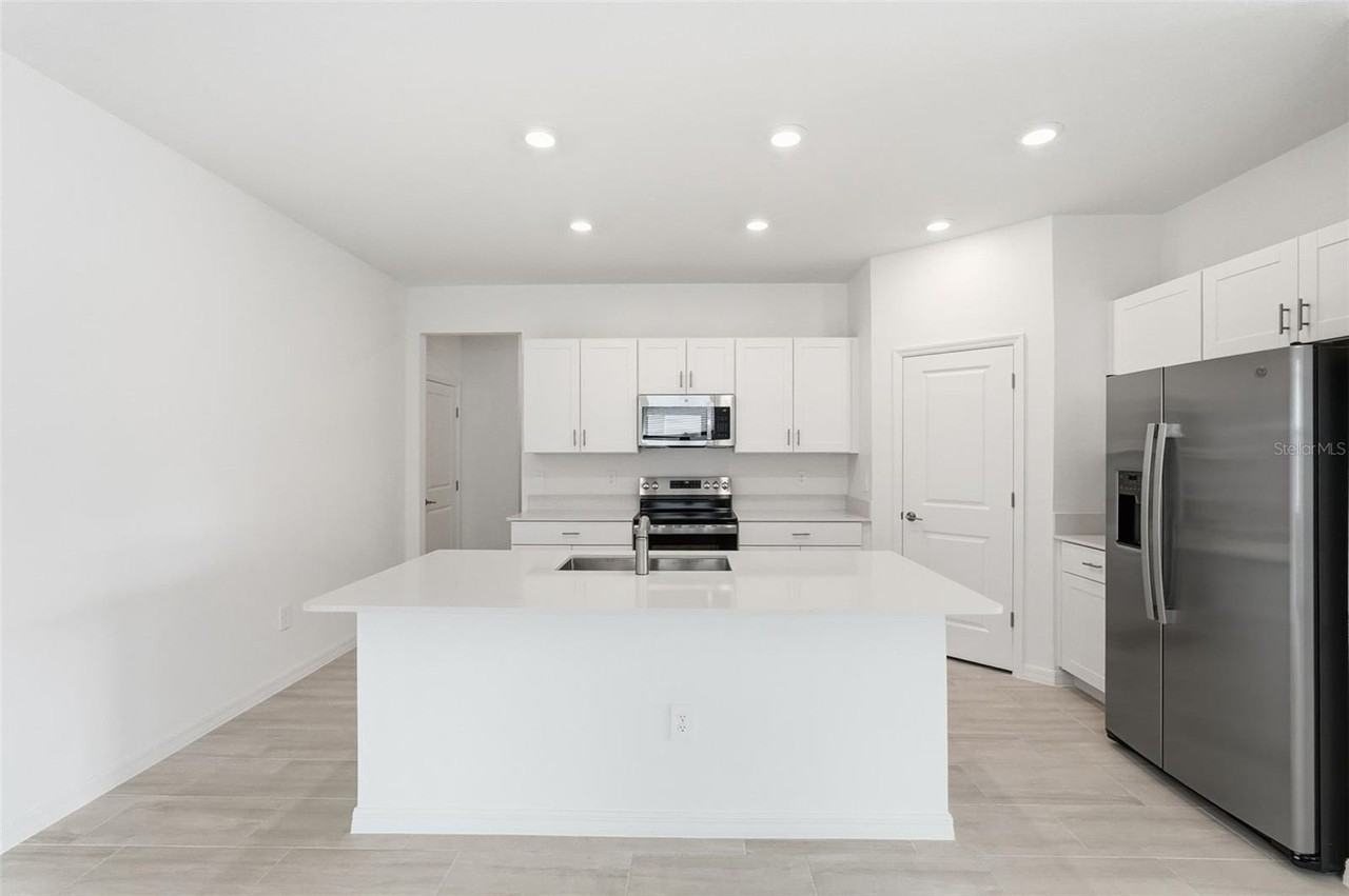 9222 SCOUTER BEE PLACE - Photo 6 of 33