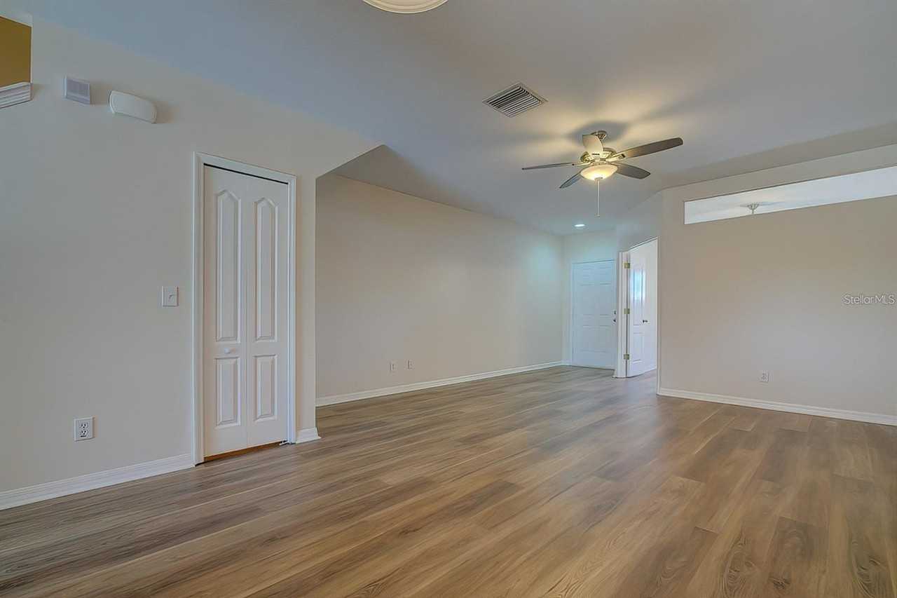 15706 Stable Run Dr - Photo 6 of 40