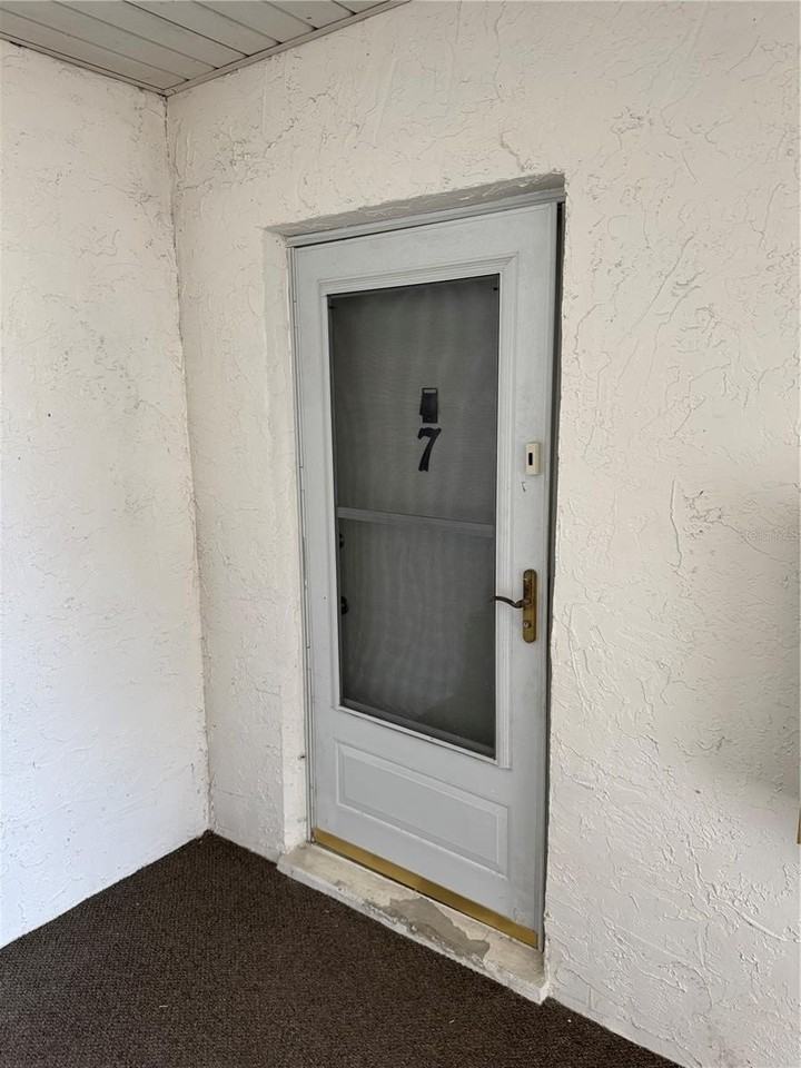 391 S Mcmullen Booth Rd #7 - Photo 4 of 16