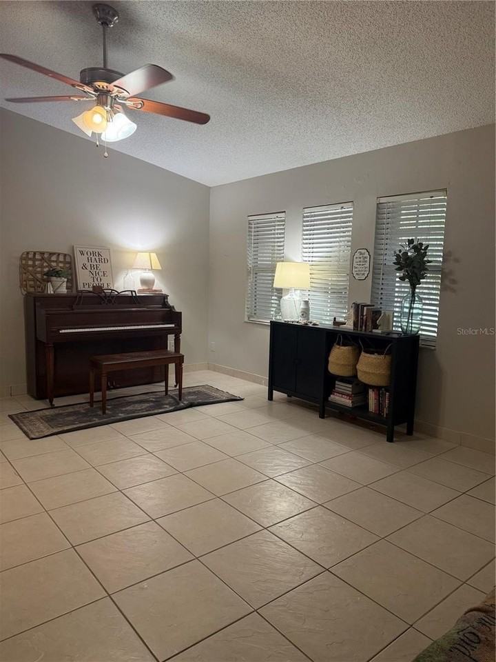 5488 Carrollwood Meadows Dr - Photo 3 of 22