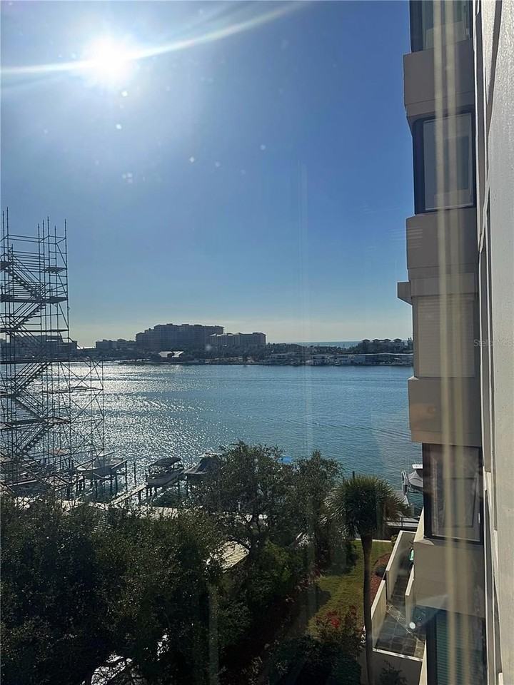 660 Island Way #607 - Photo 5 of 50