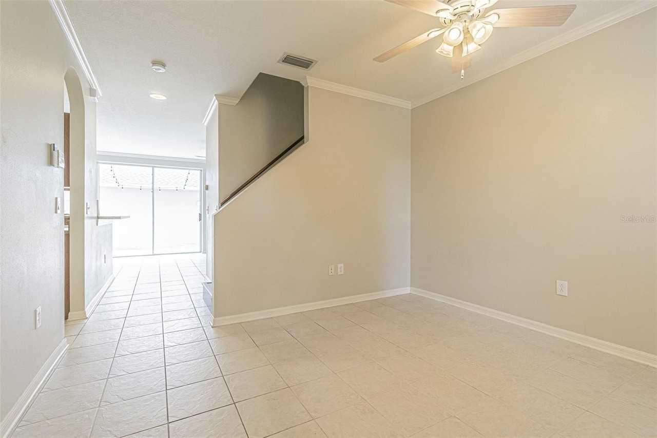 10033 Bradwell Pl - Photo 2 of 33