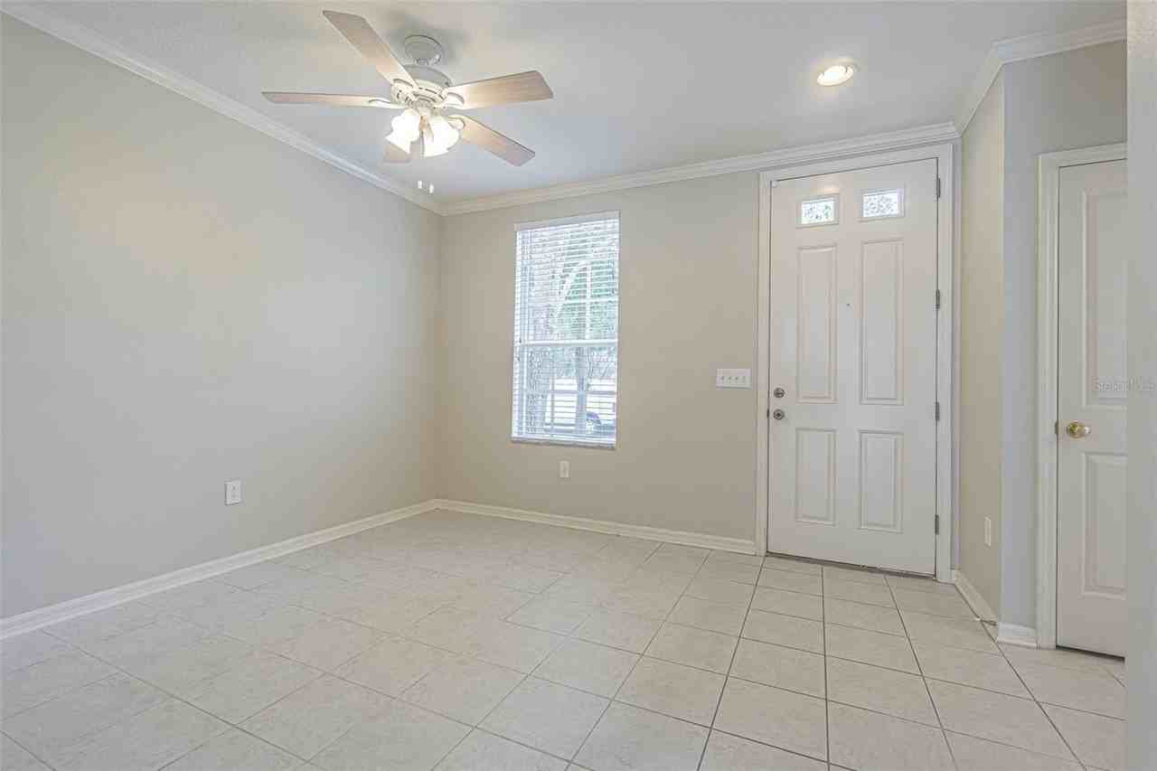 10033 Bradwell Pl - Photo 3 of 33