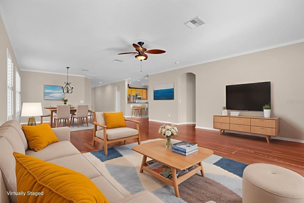 6107 Gannetdale Dr - Photo 6 of 34