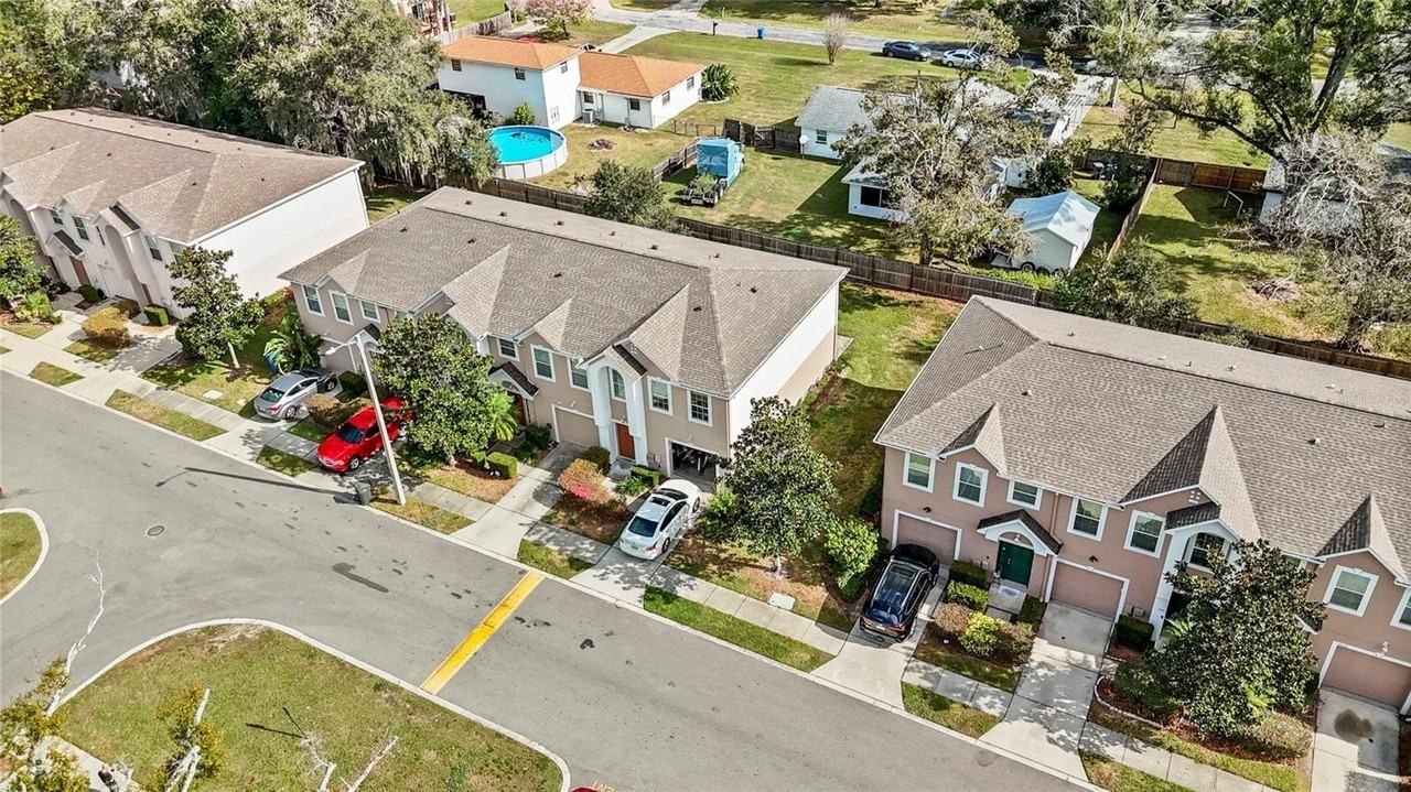 4431 Ashburn Square Dr - Photo 2 of 25