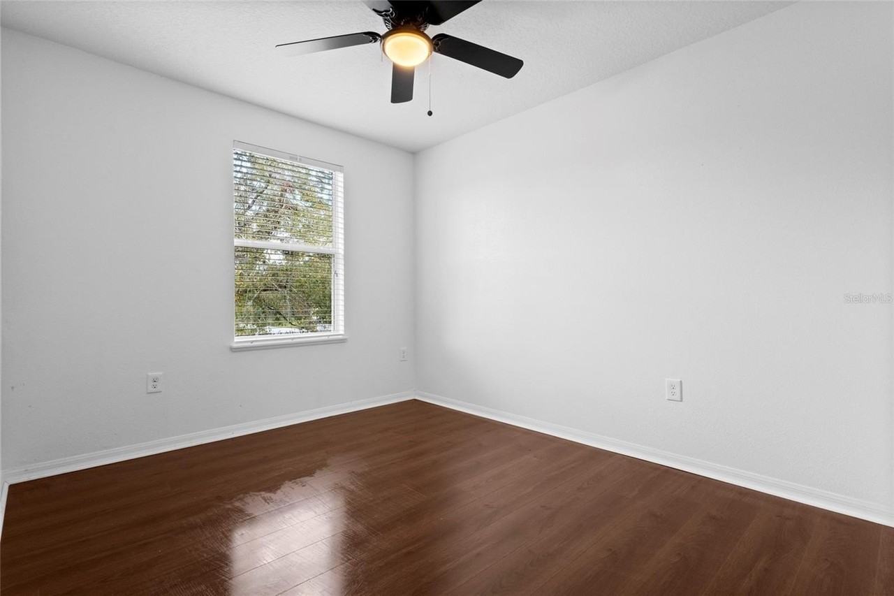 4431 Ashburn Square Dr - Photo 7 of 25