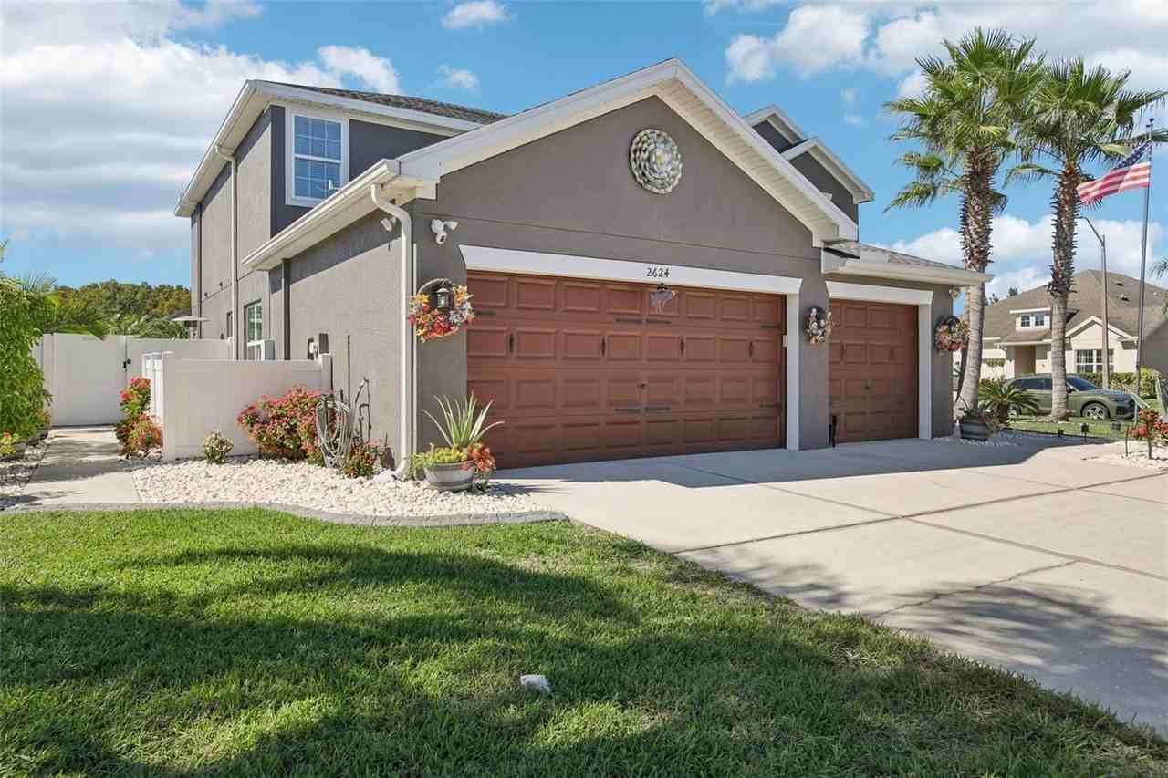 2624 Kenchester Loop - Photo 2 of 50