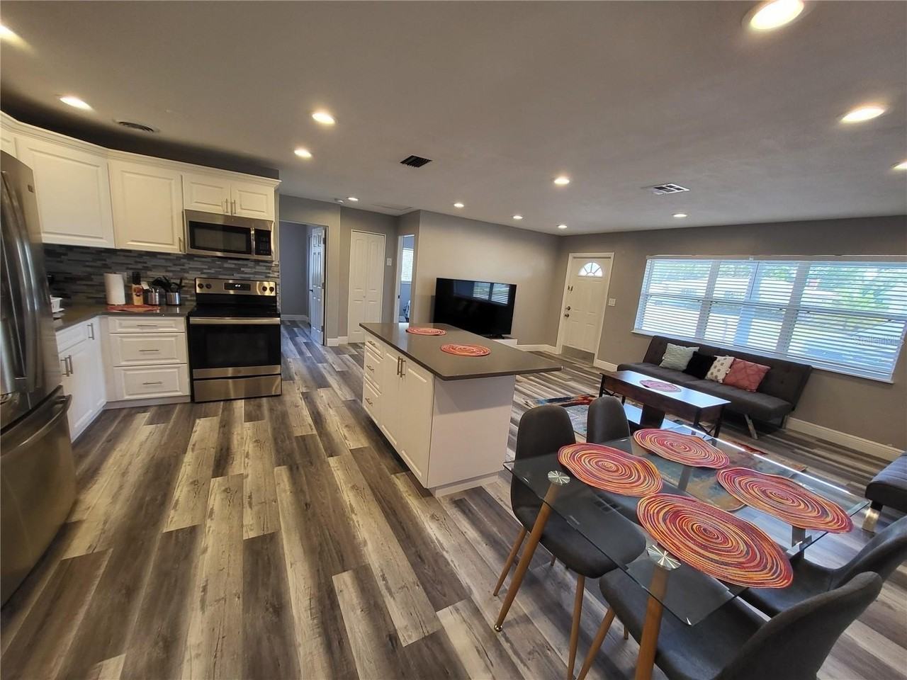 5624 Lime Way #A - Photo 7 of 27