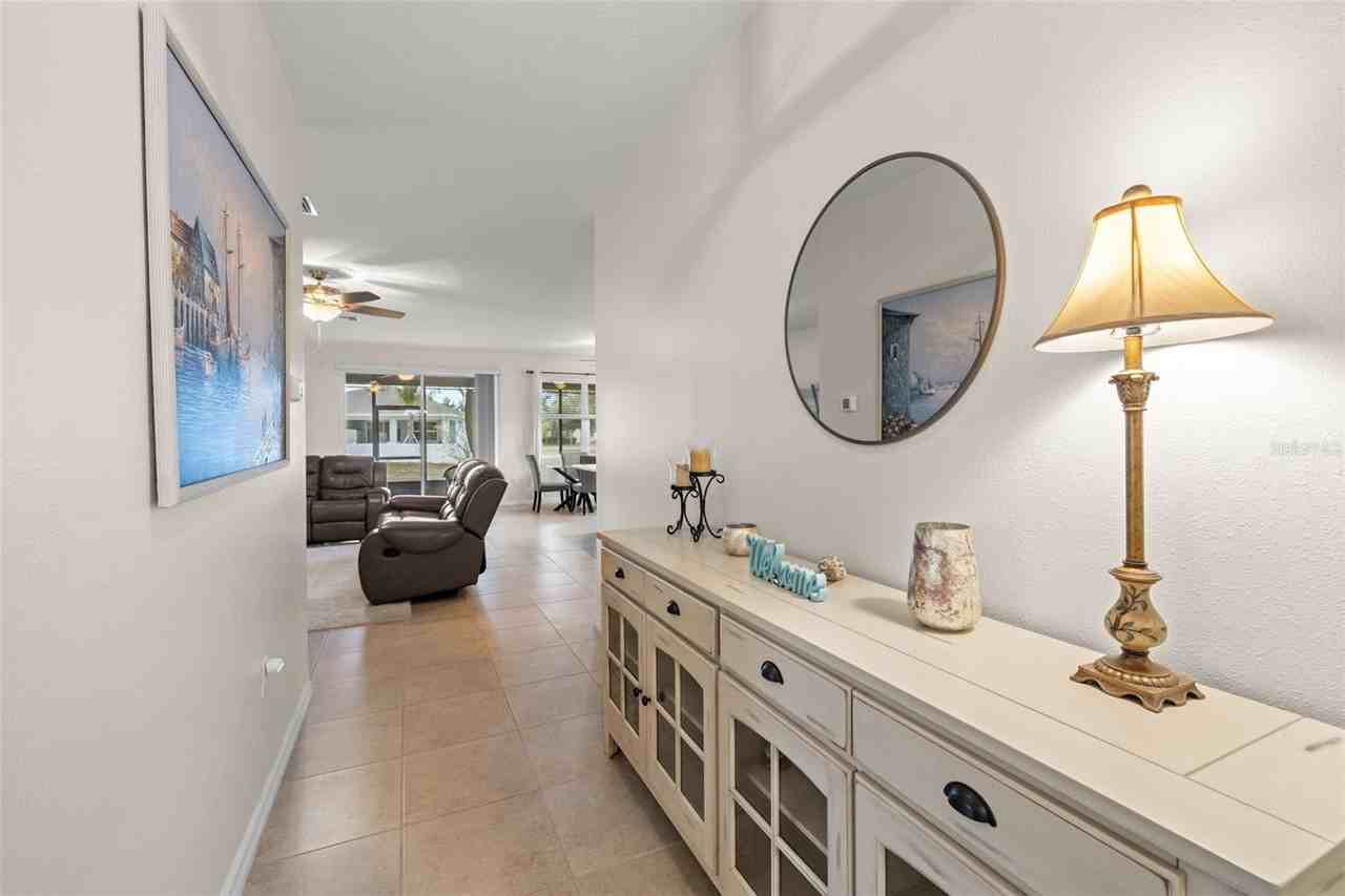 13562 Paddington Way - Photo 3 of 39