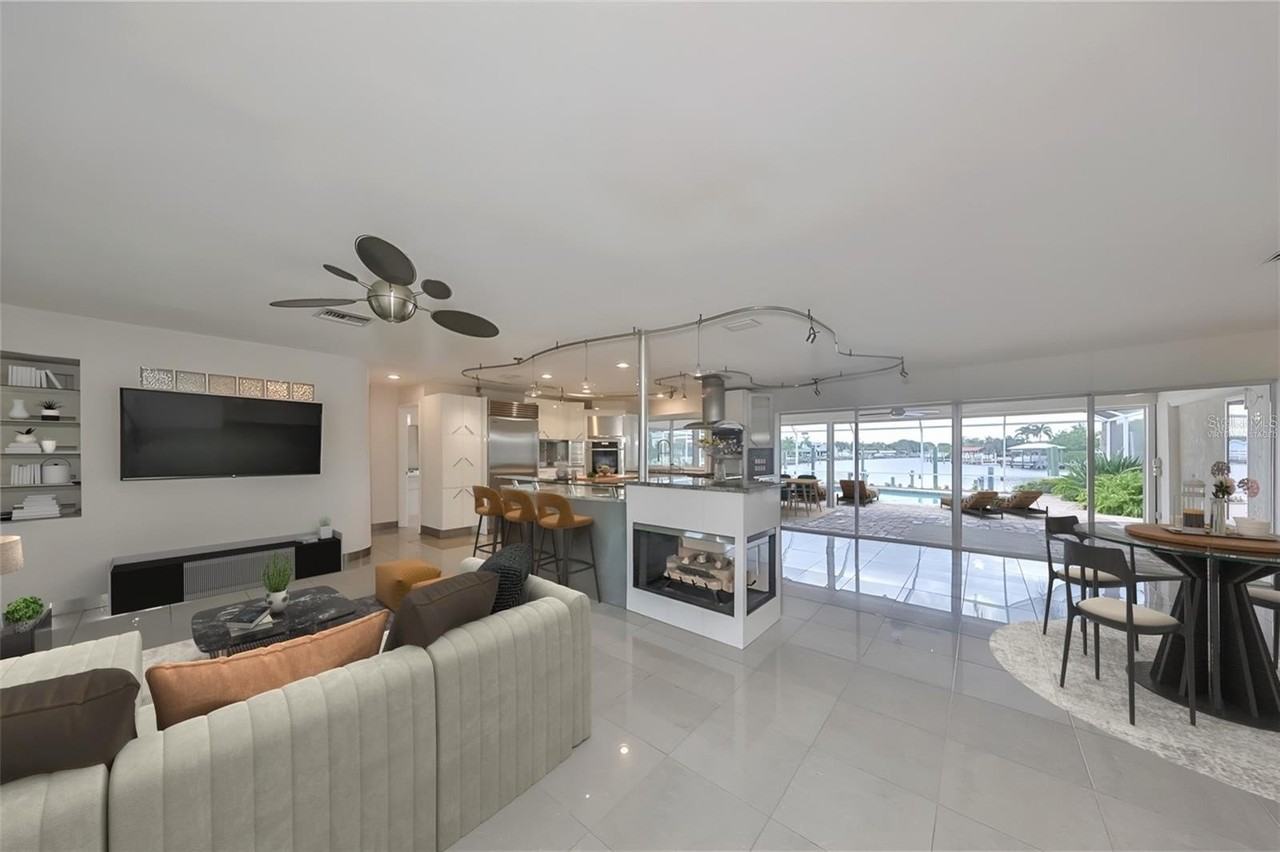 6429 Lake Sunrise Dr - Photo 5 of 41