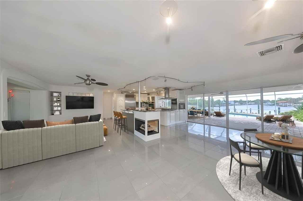 6429 Lake Sunrise Dr - Photo 7 of 41