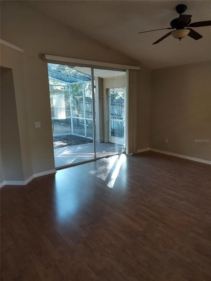 2515 Siena Way - Photo 4 of 30