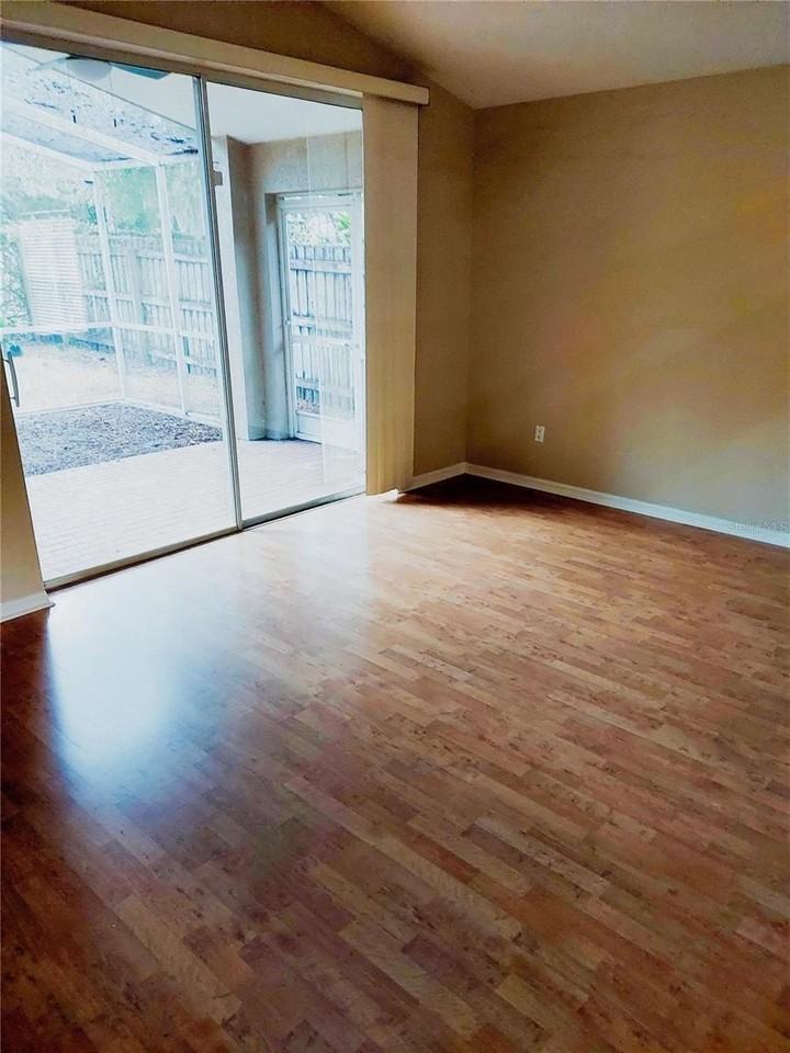 2515 Siena Way - Photo 5 of 30