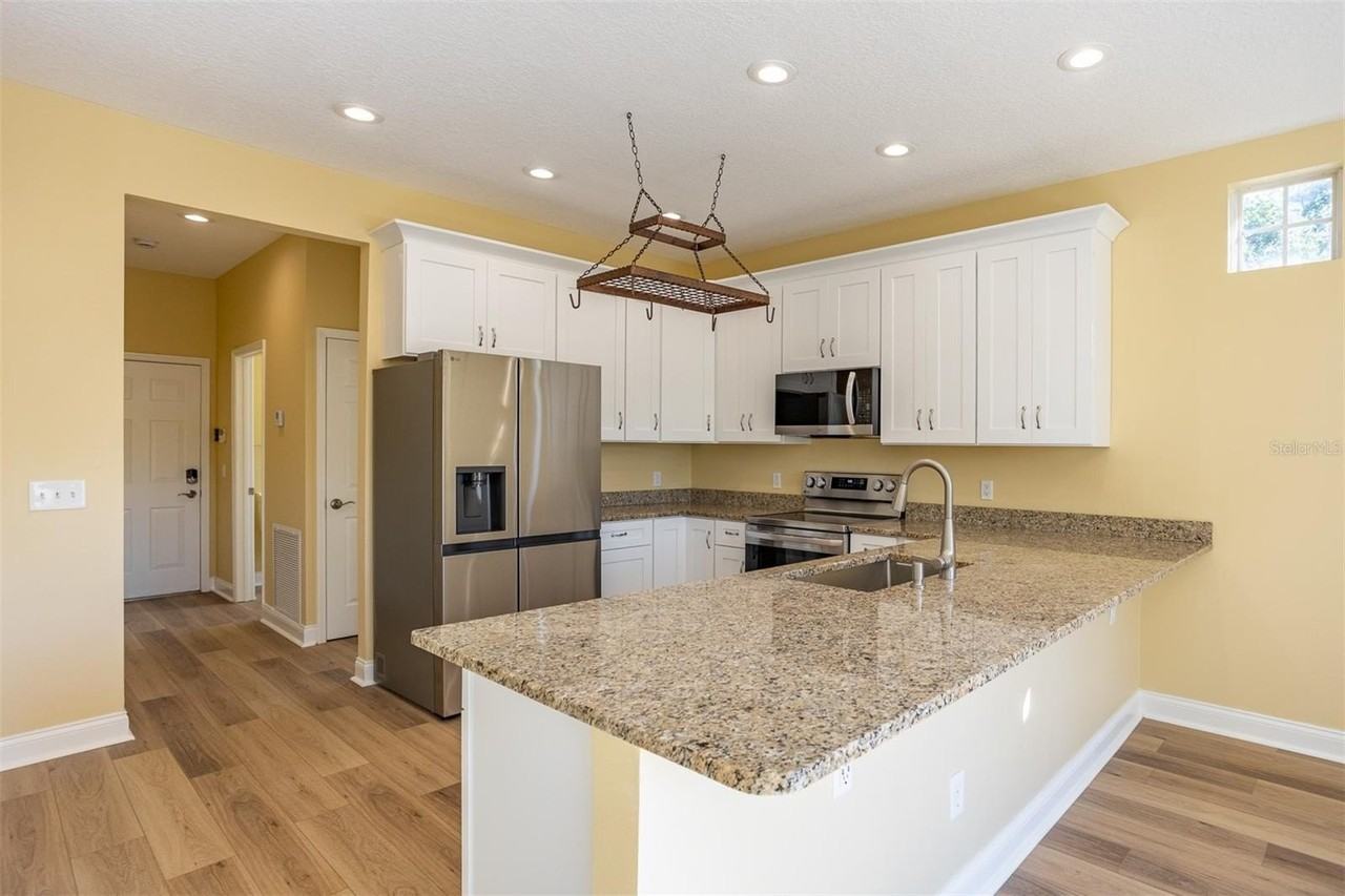 3204 W Empedrado St - Photo 5 of 46