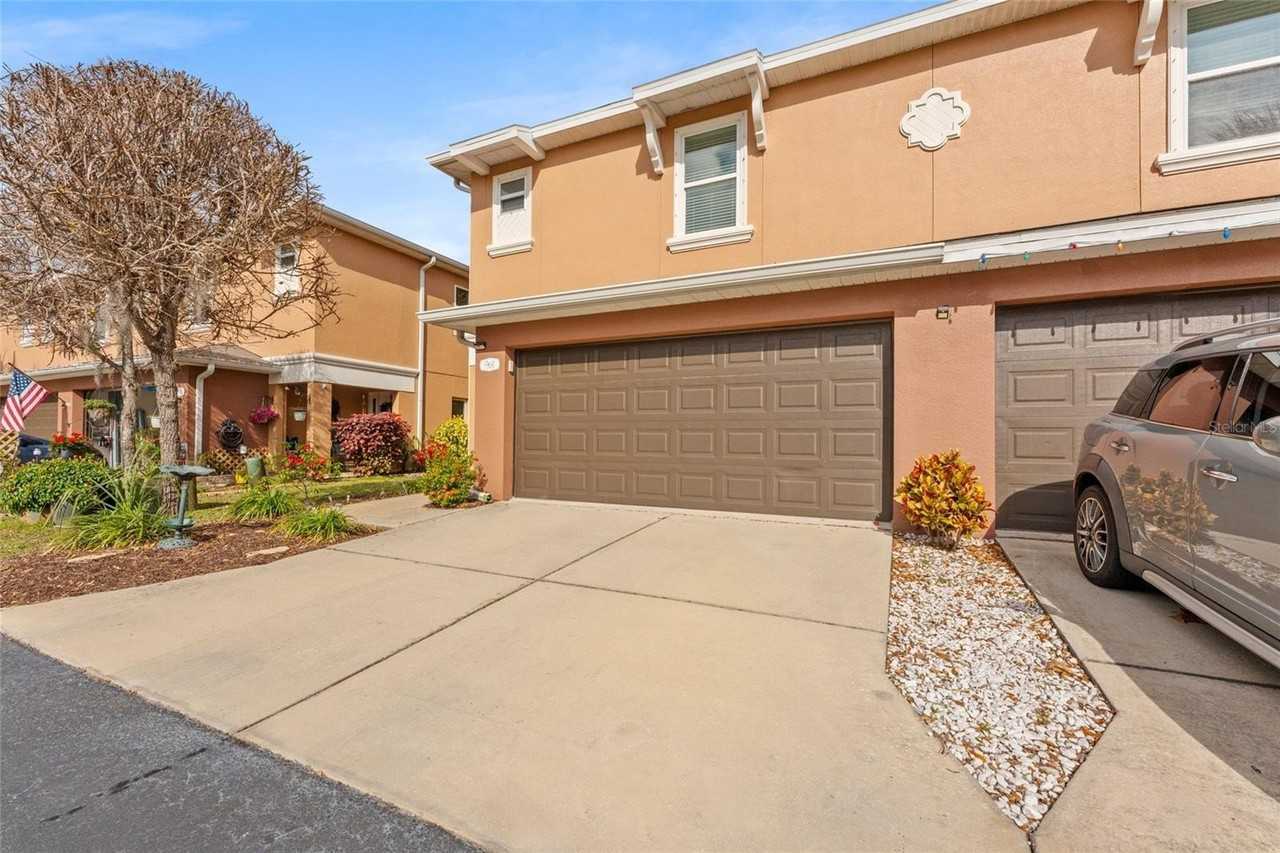 961 Aussi Ct - Photo 3 of 39