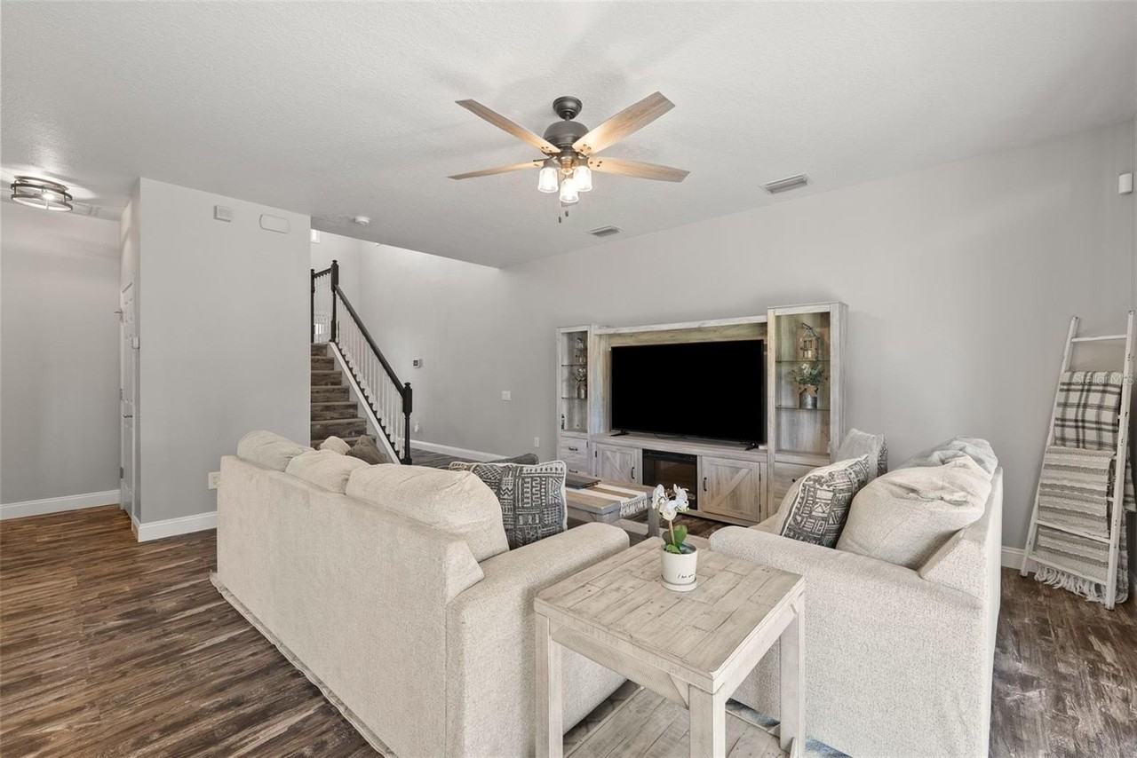 14019 Crater Cir - Photo 6 of 44