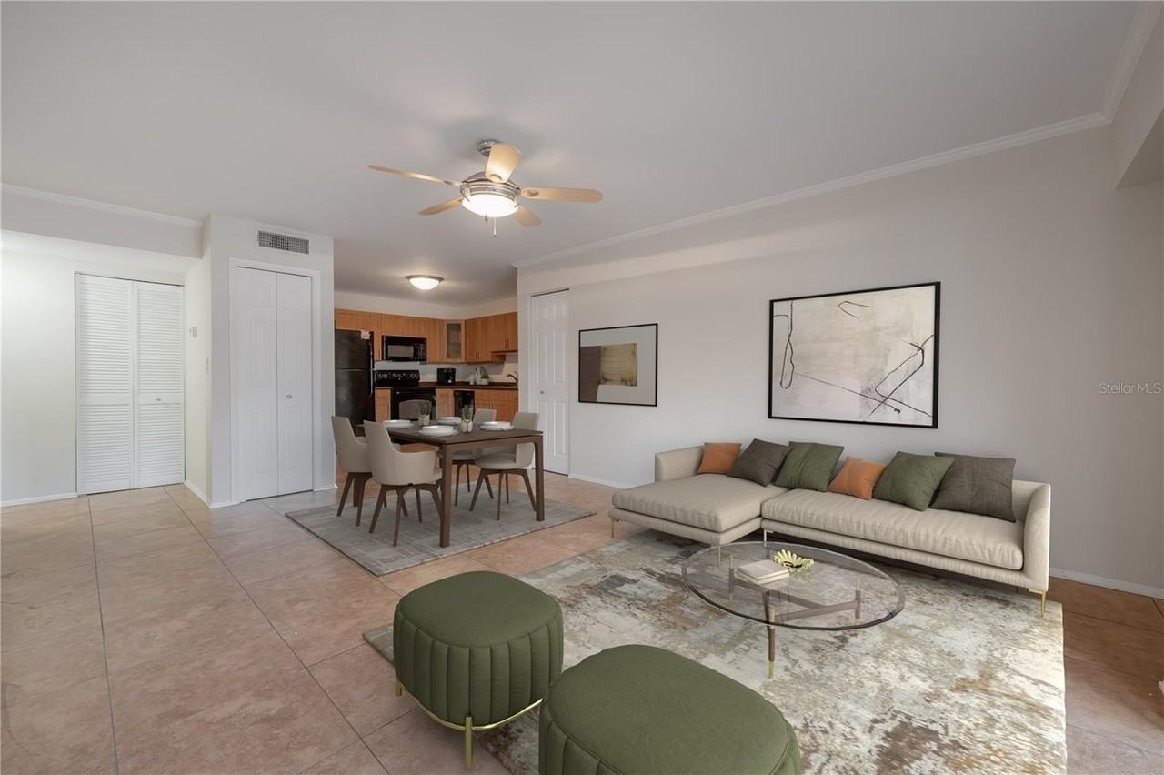 5709 Baywater Dr #5709 - Photo 6 of 37