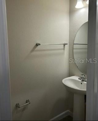 11931 Thorncrest Dr - Photo 4 of 18