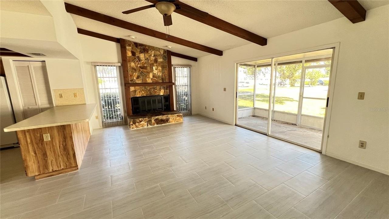 10548 86th Ave - Photo 6 of 18