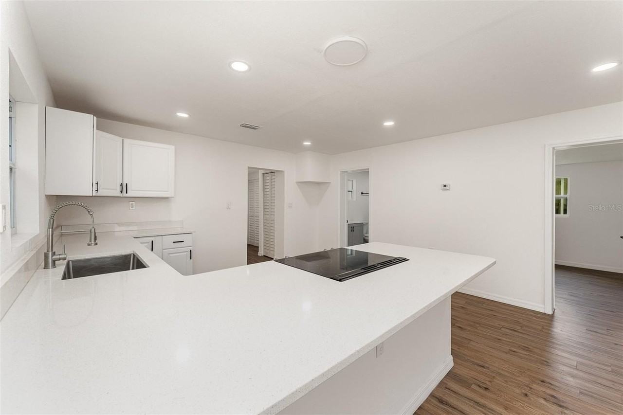 833 N Suwannee Ave - Photo 7 of 25