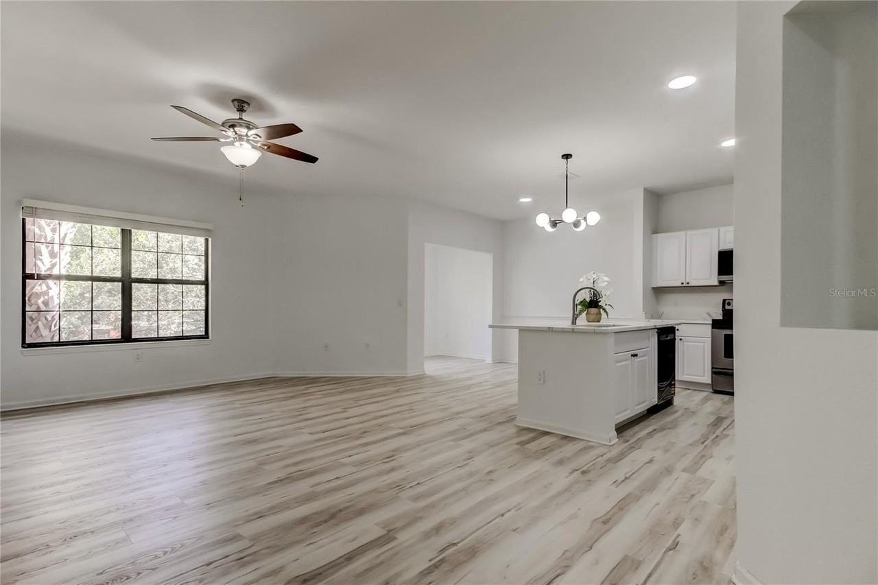 2107 Portofino Pl #3021 - Photo 5 of 50