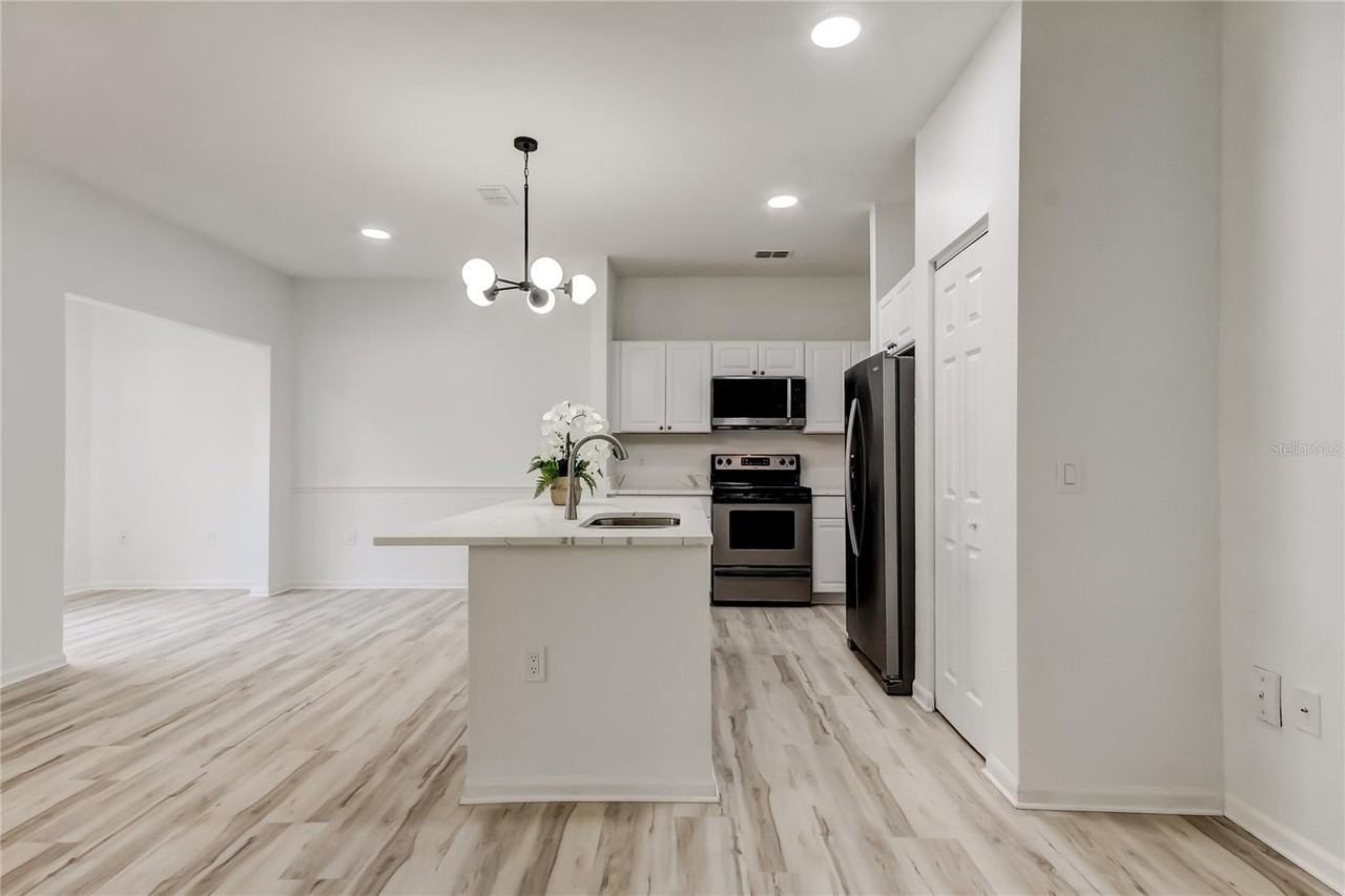 2107 Portofino Pl #3021 - Photo 6 of 50