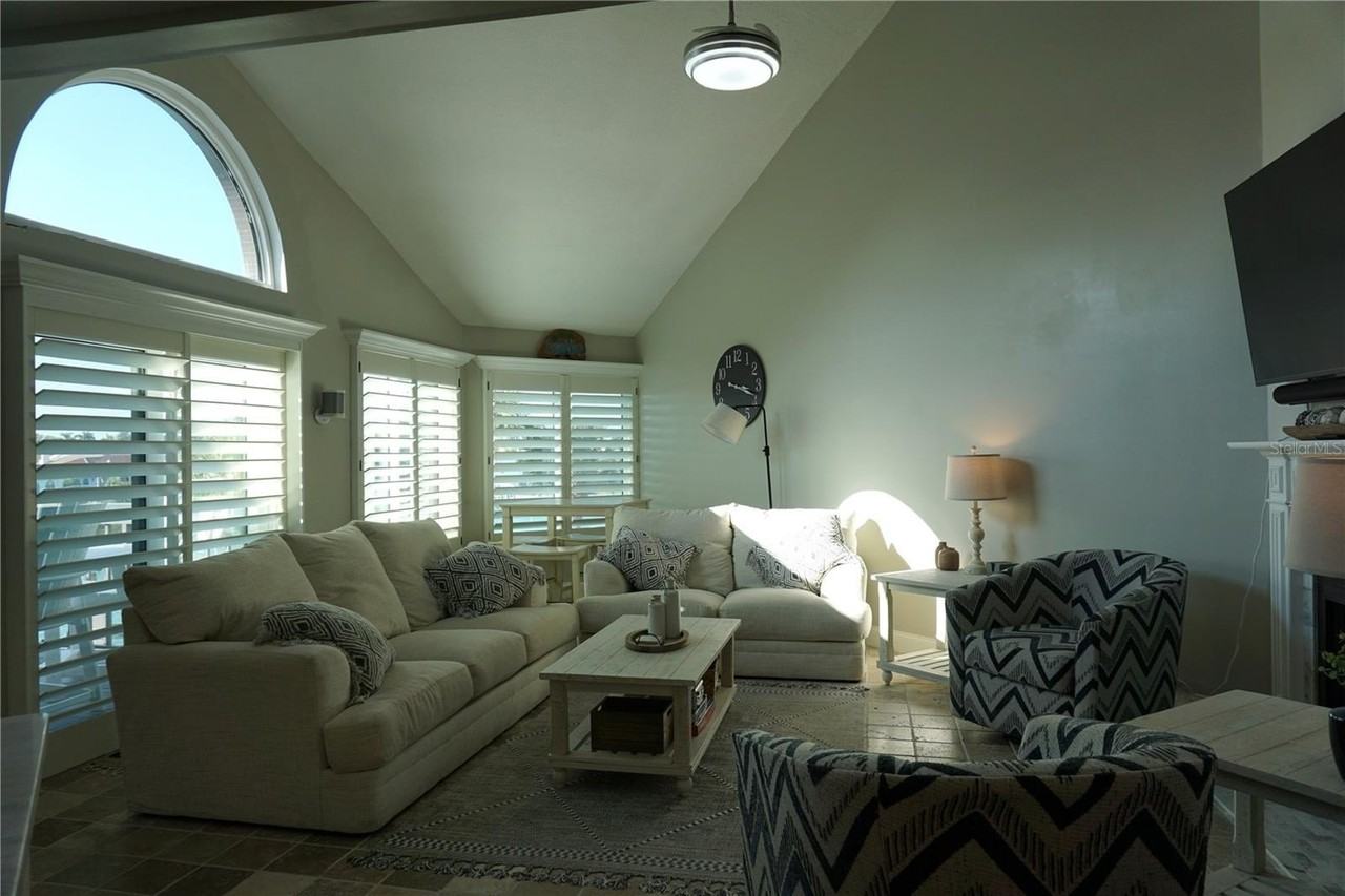 534 Pinellas Bayway S #204 - Photo 6 of 43