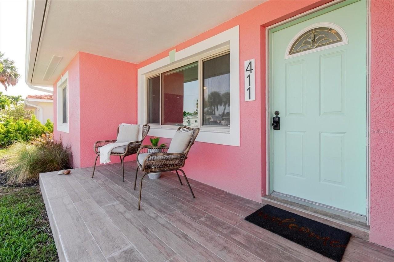 411 87th Ave - Photo 3 of 49