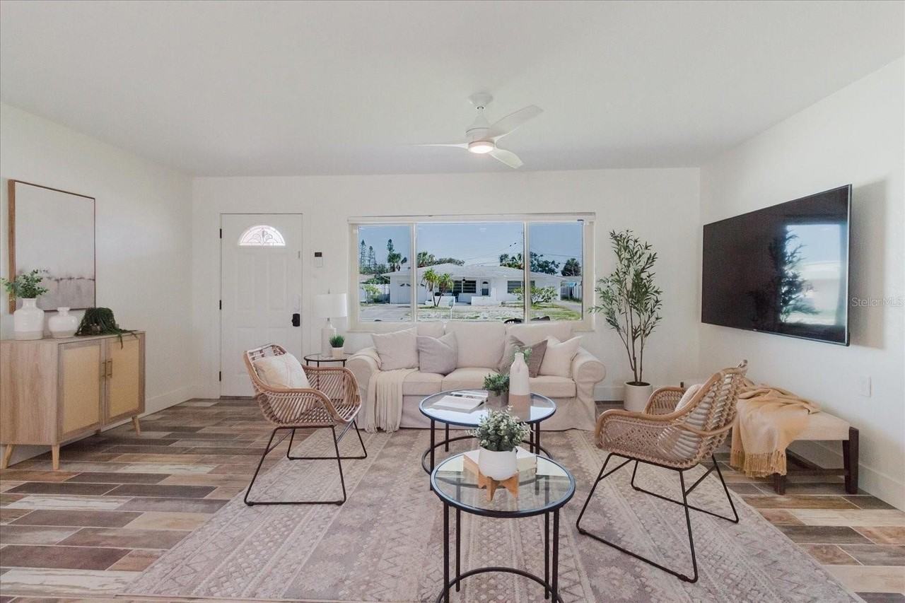 411 87th Ave - Photo 6 of 49