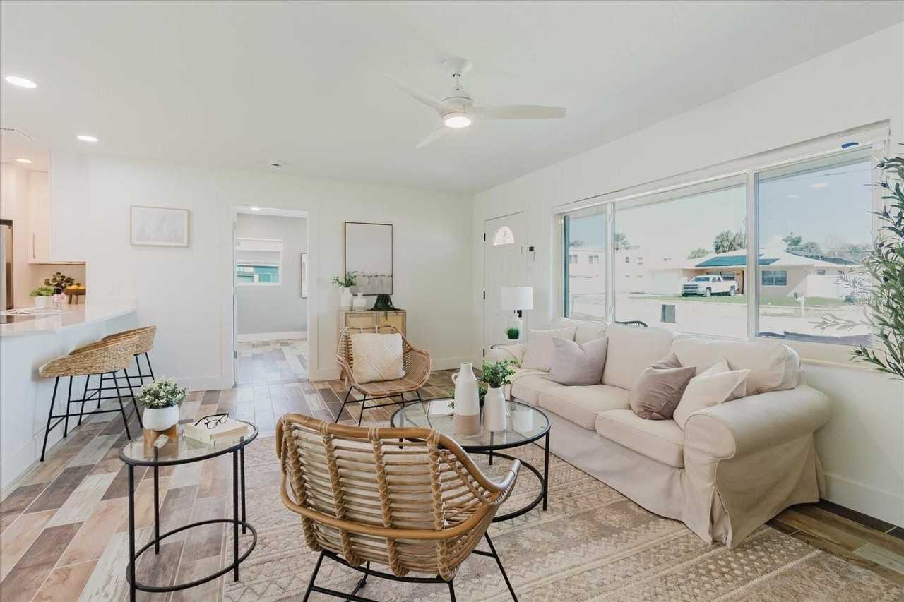 411 87th Ave - Photo 7 of 49