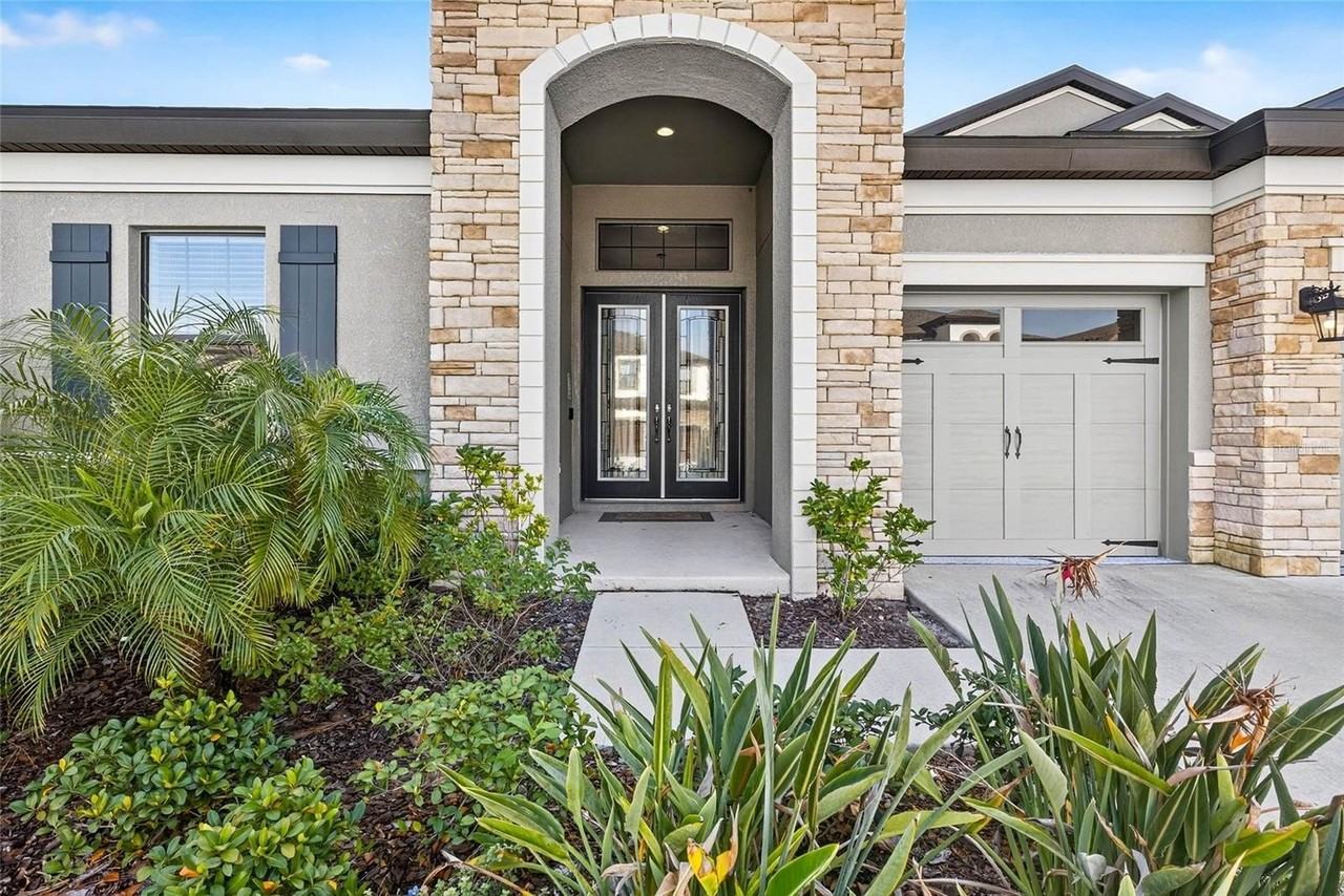 14531 Woodland Spur Dr - Photo 4 of 50